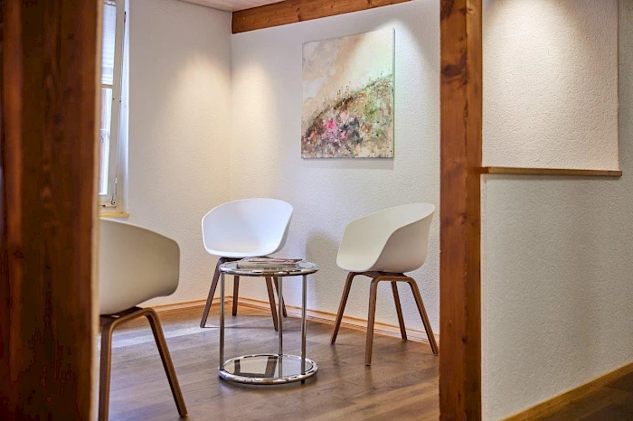 Zahnarztpraxis Christoph Juon, Wartezimmer